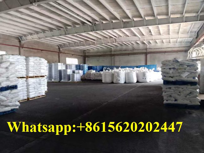 Stock de soude caustique pour saponification.